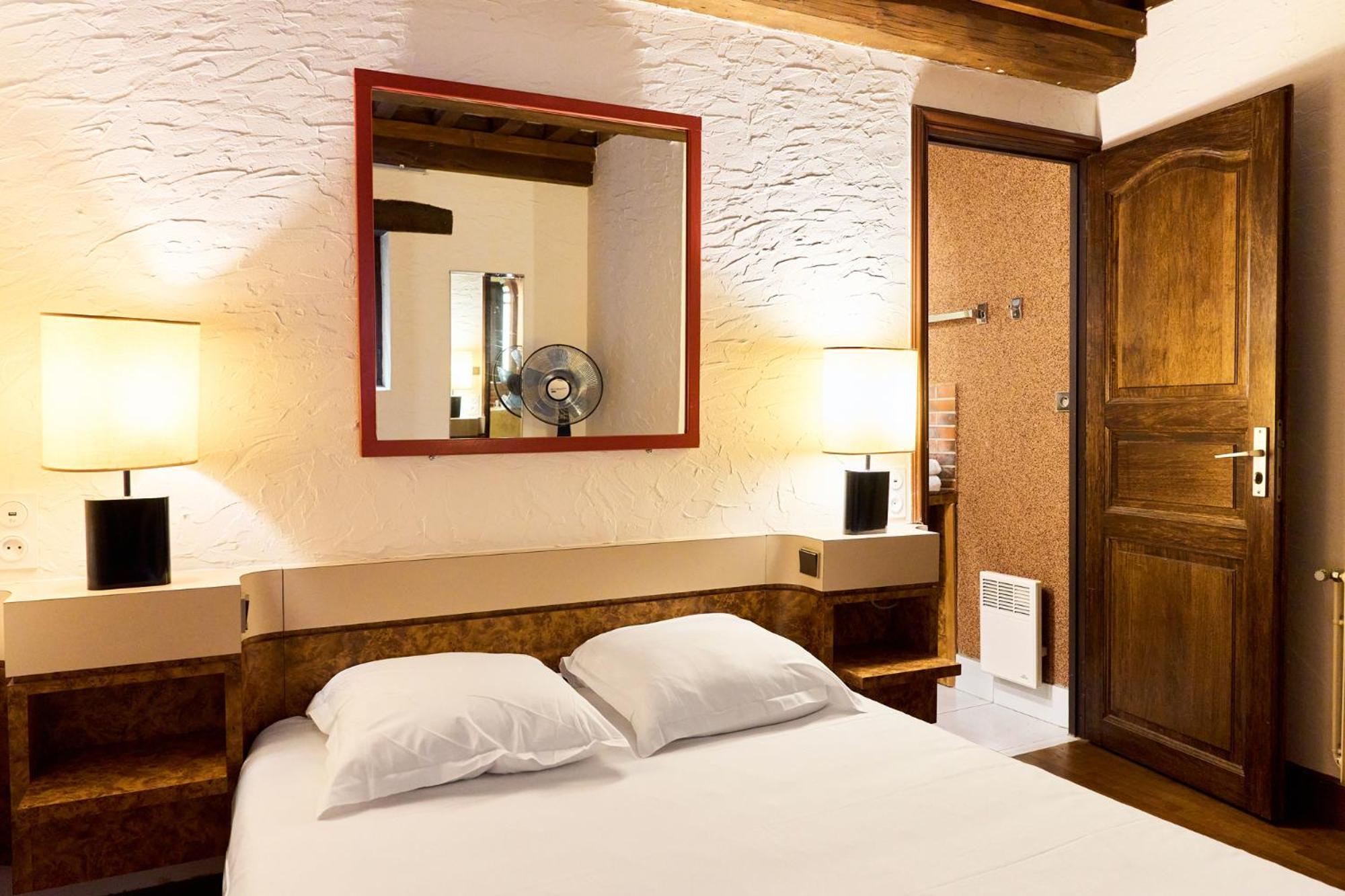 Bed and Breakfast Aux Prisons De Montagny Montagny  Exterior foto