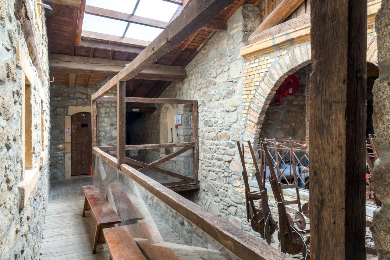 Bed and Breakfast Aux Prisons De Montagny Montagny  Exterior foto