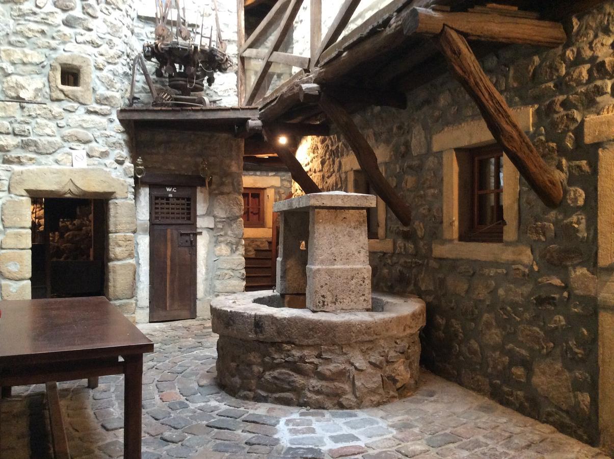 Bed and Breakfast Aux Prisons De Montagny Montagny  Exterior foto